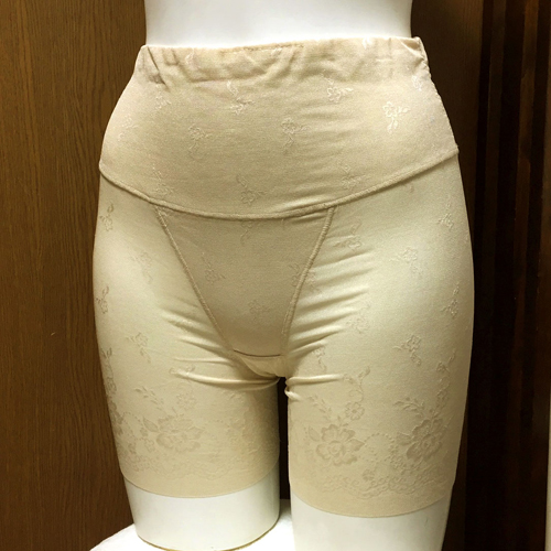 【レディース・補正下着】カフラス　さらりメッシュに上品なお花模様　肌透け感もセクシー　ガードル　淡いベージュ　76サイズ